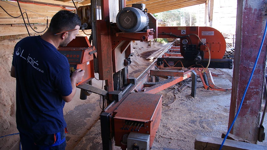 Thanks to thin kerf, this sawmill provides 73-75% of timber recovery from logs