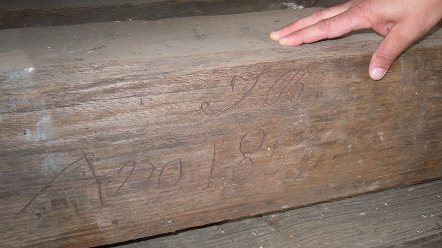 The year of construction 1852 is carved on this ancient beam